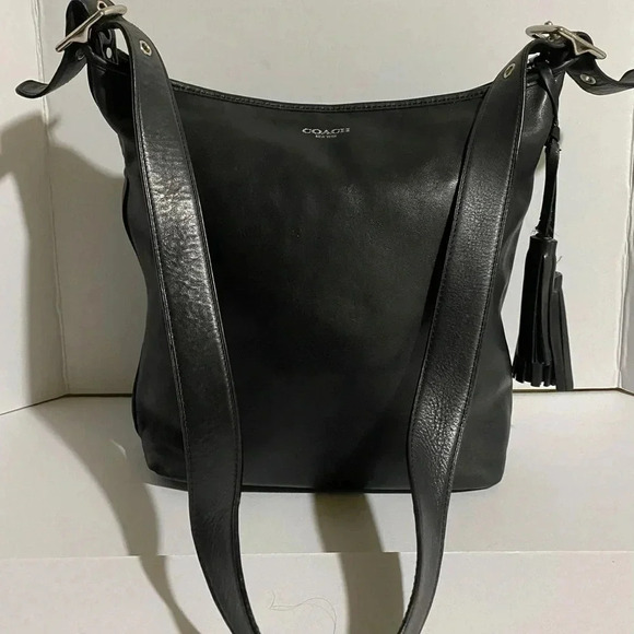 Coach vintage black leather shoulder handbag - Picture 1 of 9